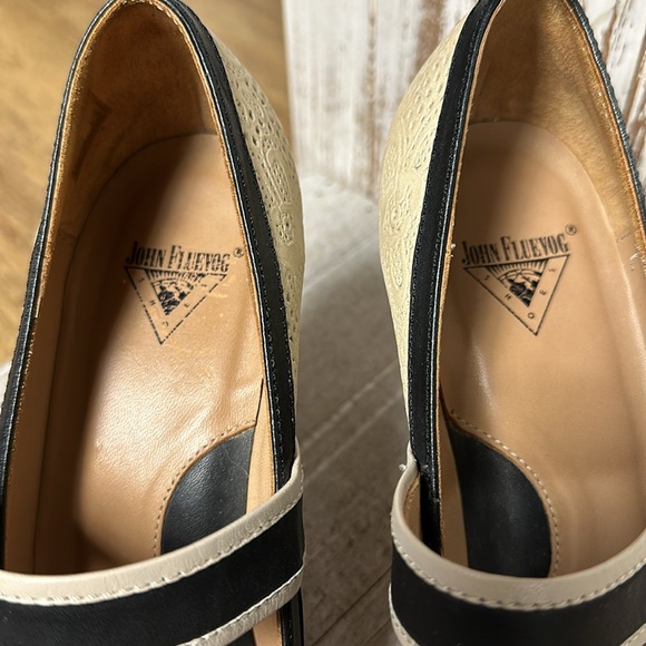 John Fluevog Mary Jane miracles resurrection buckled cream black leather heels - Picture 3 of 10